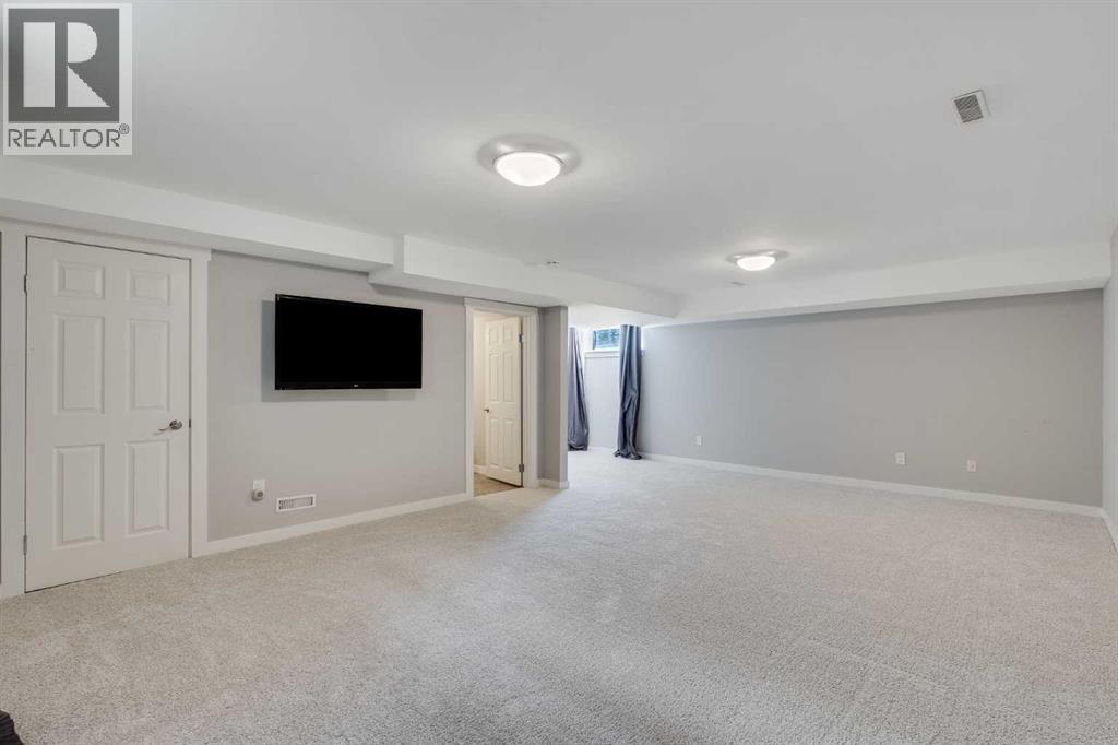 201 Crystalridge Rise, Okotoks, Alberta  T1S 1W6 - Photo 34 - A2256204