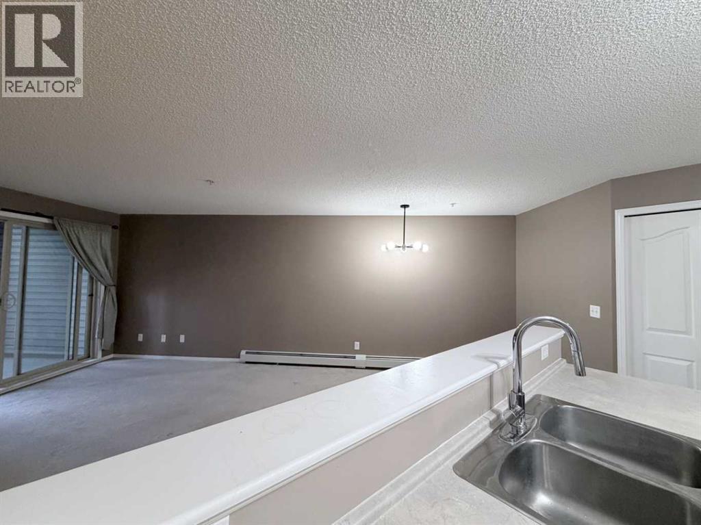 1220, 8 Bridlecrest Drive Sw, Calgary, Alberta  T2Y 0H6 - Photo 8 - A2258444