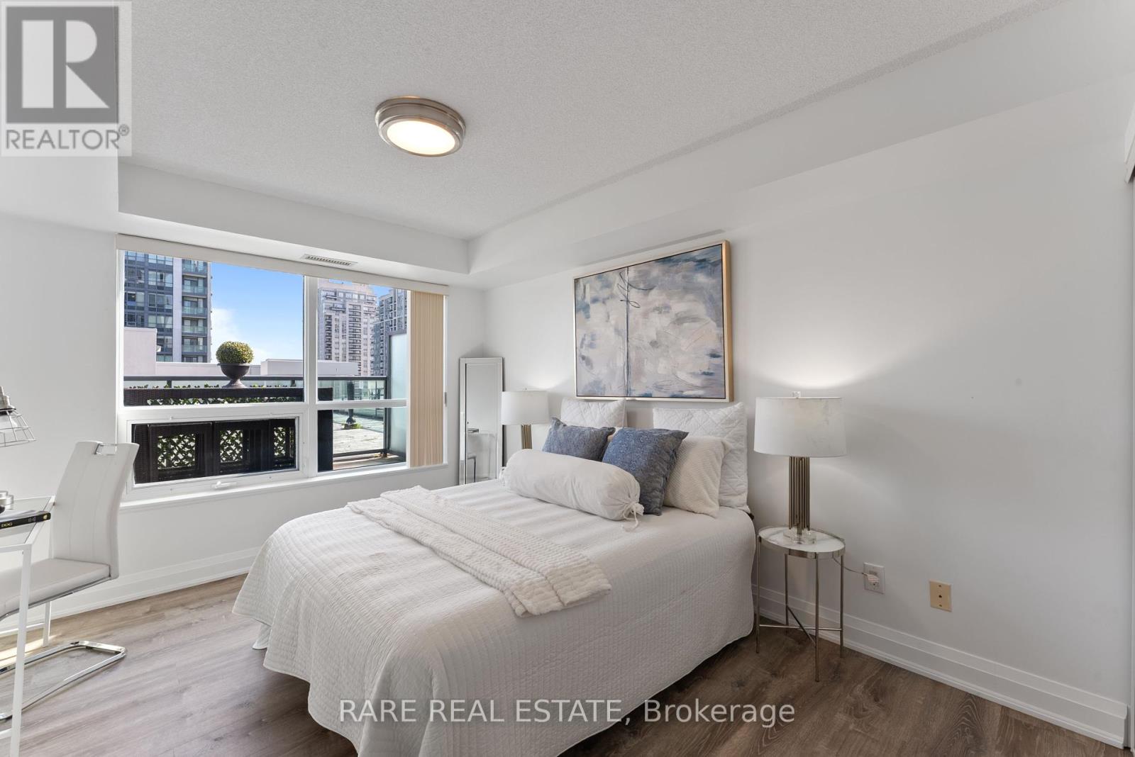 704 - 30 North Park Road, Vaughan, Ontario  L4J 0G6 - Photo 11 - N12426562