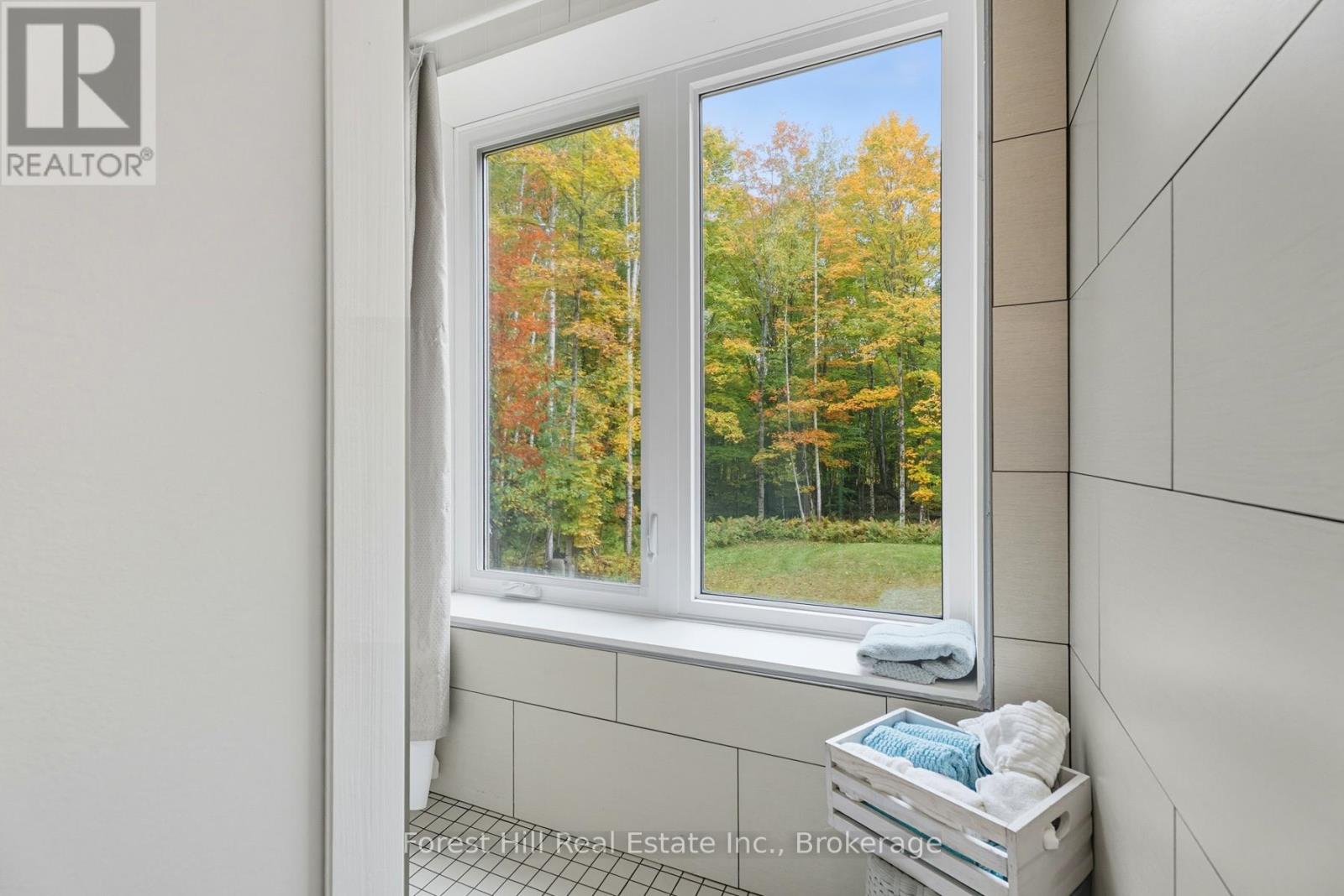 248 Vernon Shores Avenue, Huntsville, Ontario  P1H 2J2 - Photo 25 - X12429484