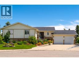 906 11 Street SE Emerson Lake Estates