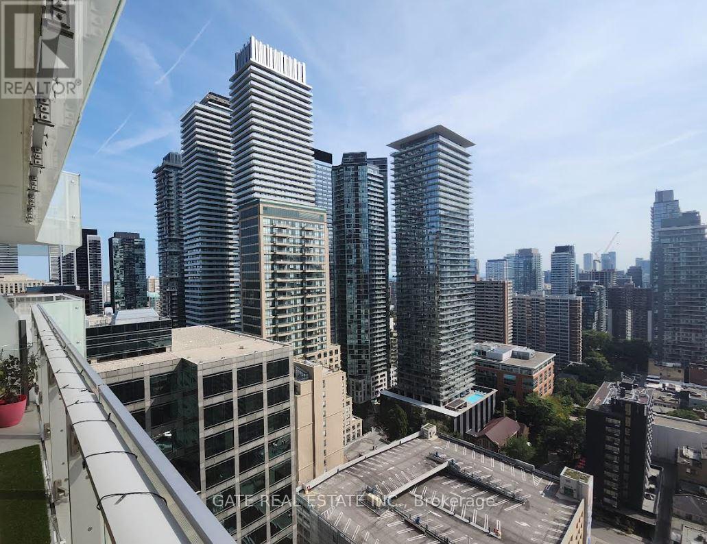 2205 - 1 Bloor Street, Toronto, Ontario  M4W 1A9 - Photo 13 - C12431280