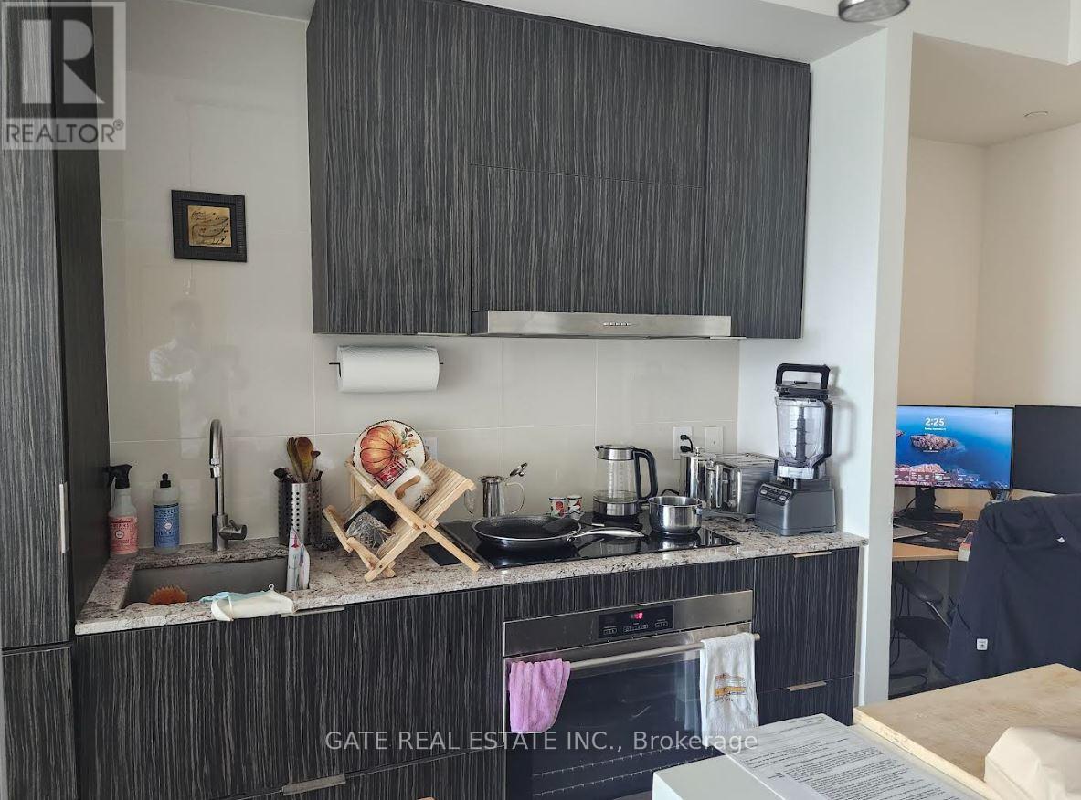 2205 - 1 Bloor Street, Toronto, Ontario  M4W 1A9 - Photo 4 - C12431280
