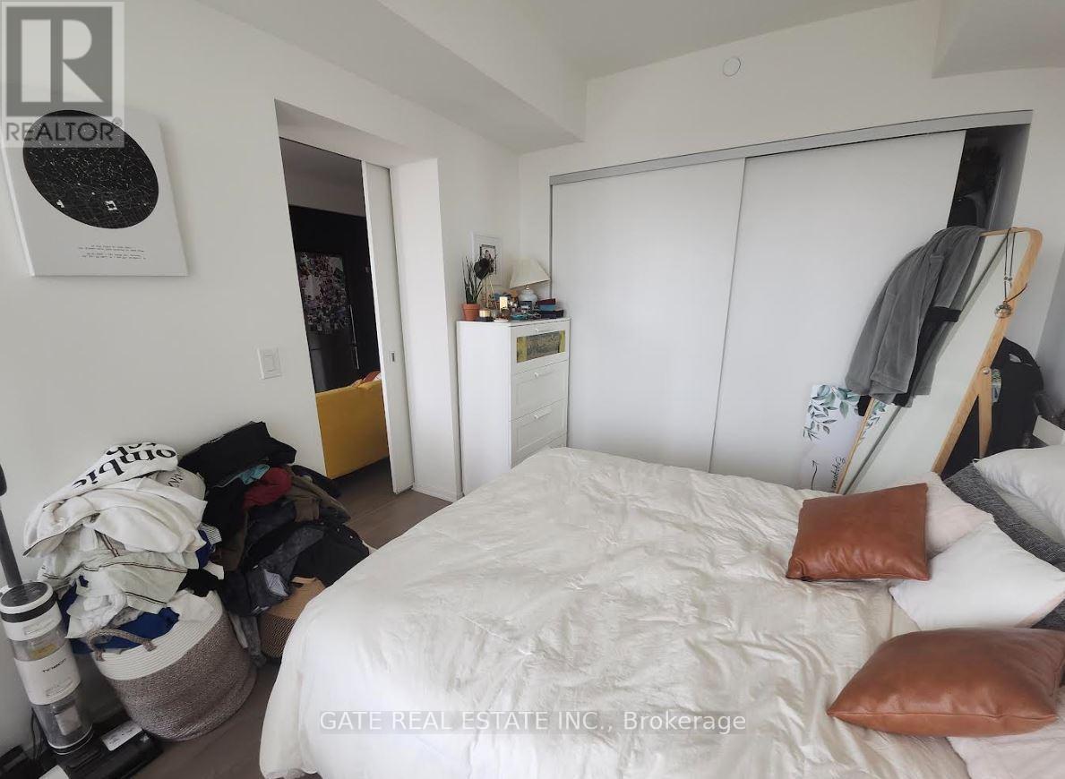 2205 - 1 Bloor Street, Toronto, Ontario  M4W 1A9 - Photo 7 - C12431280
