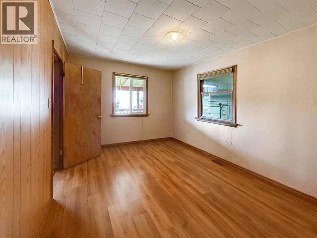 5002 49 Avenue, Botha, Alberta  T0C 0N0 - Photo 12 - A2260308