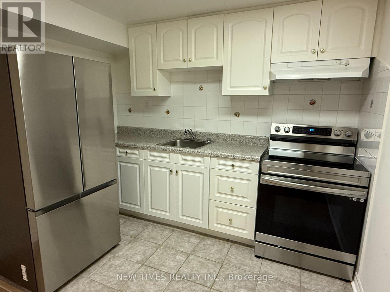 19 Coverdale Crescent, Toronto, Ontario  M1V 2S6 - Photo 2 - E12343726