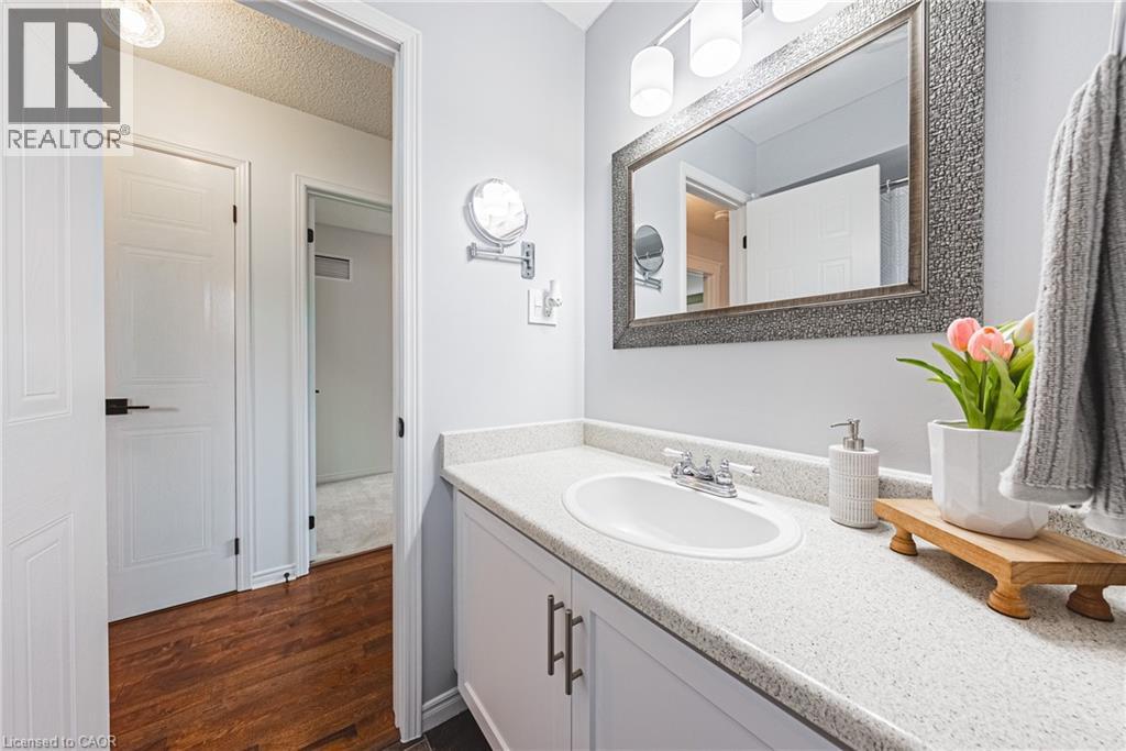 35 Cowan Boulevard, Cambridge, Ontario  N1T 1E6 - Photo 27 - 40774068