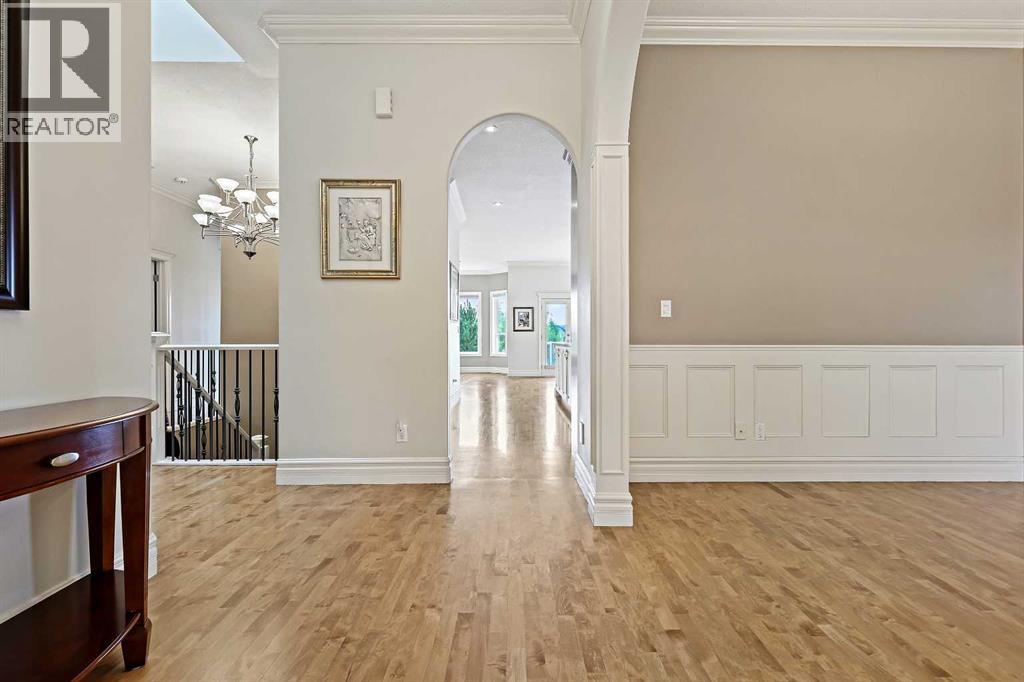 49 Royal Highland Road Nw, Calgary, Alberta  T3G 4Y5 - Photo 6 - A2254504
