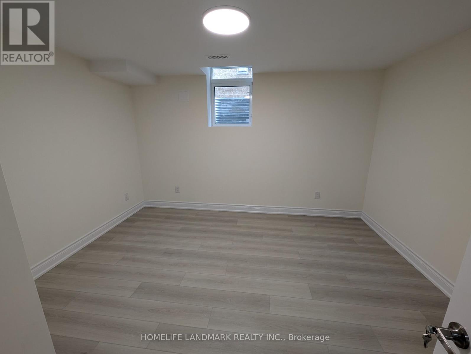 252 Borealis Avenue, Aurora, Ontario  L4G 7V9 - Photo 5 - N12431285