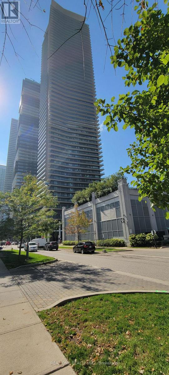 509 - 38 ANNIE CRAIG DRIVE, Toronto, Ontario