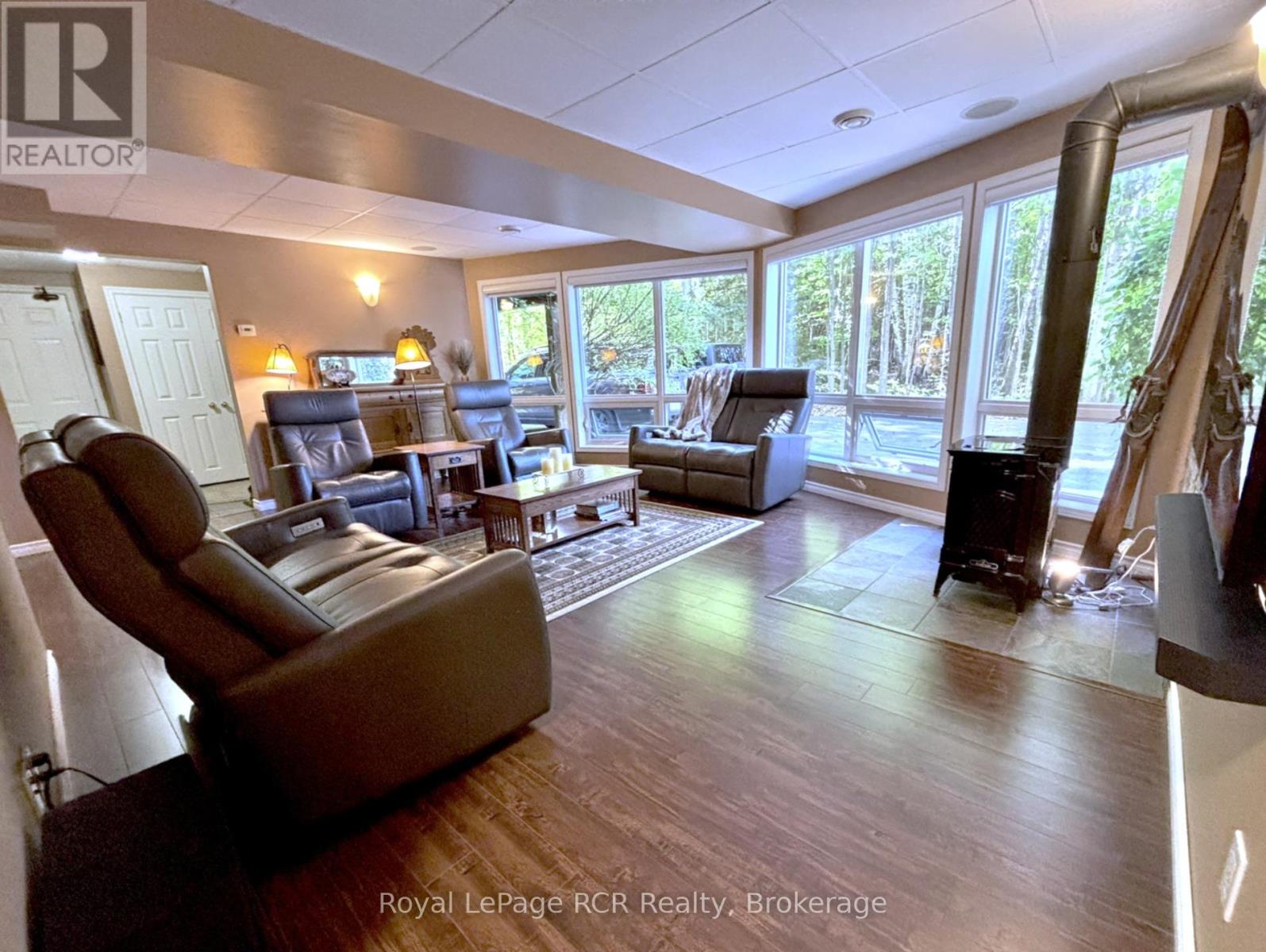 758341 Girl Guide Road, Georgian Bluffs, Ontario  N4K 5N7 - Photo 11 - X12431293
