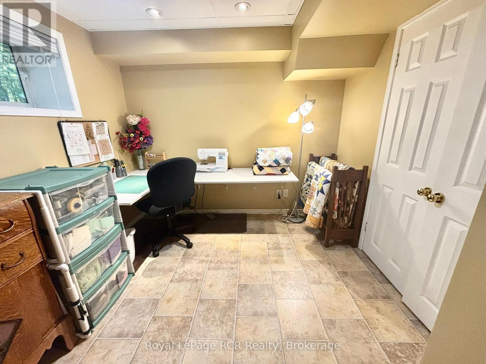 758341 Girl Guide Road, Georgian Bluffs, Ontario  N4K 5N7 - Photo 15 - X12431293