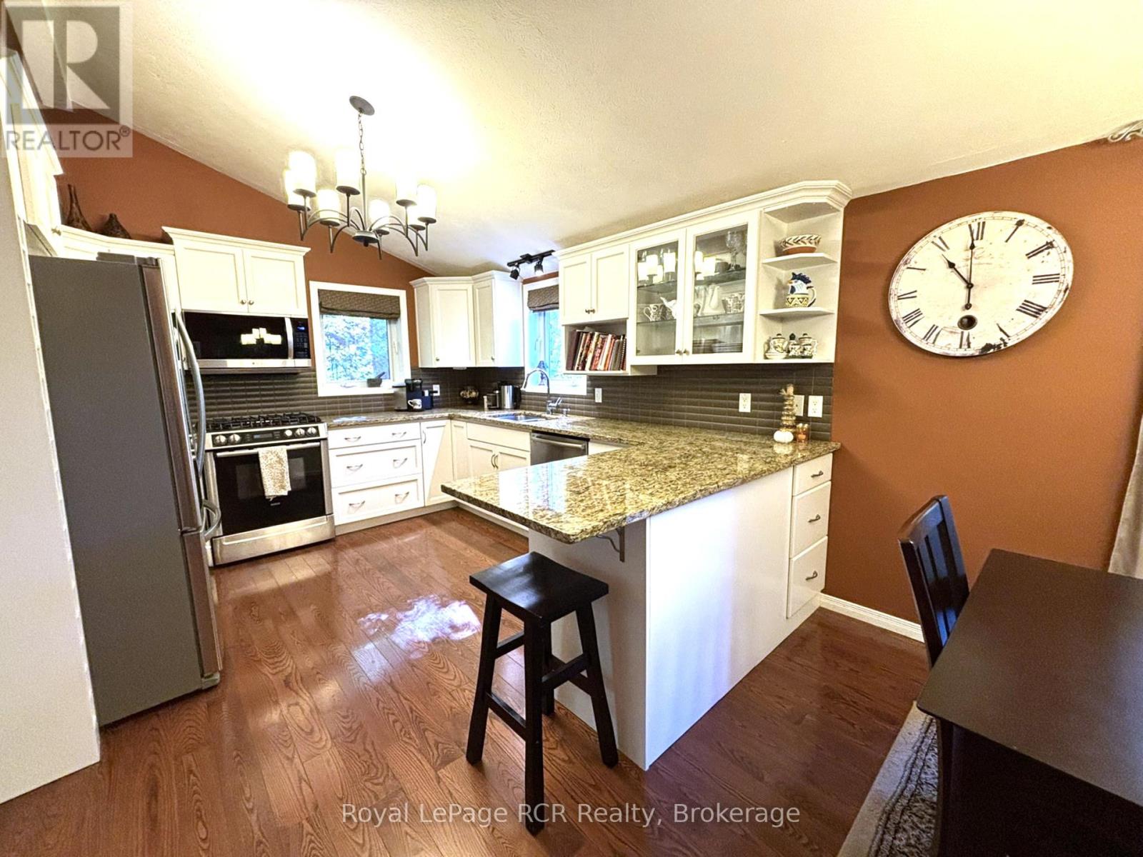758341 Girl Guide Road, Georgian Bluffs, Ontario  N4K 5N7 - Photo 19 - X12431293