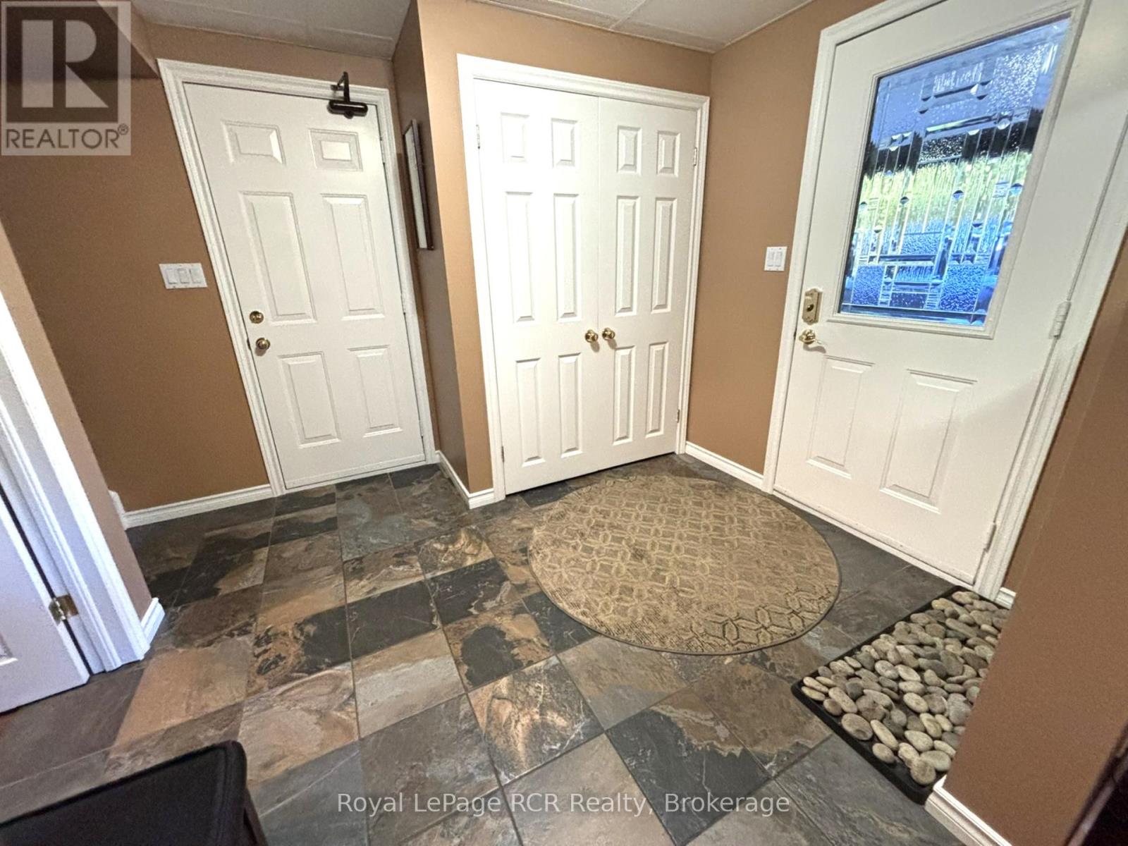 758341 Girl Guide Road, Georgian Bluffs, Ontario  N4K 5N7 - Photo 5 - X12431293