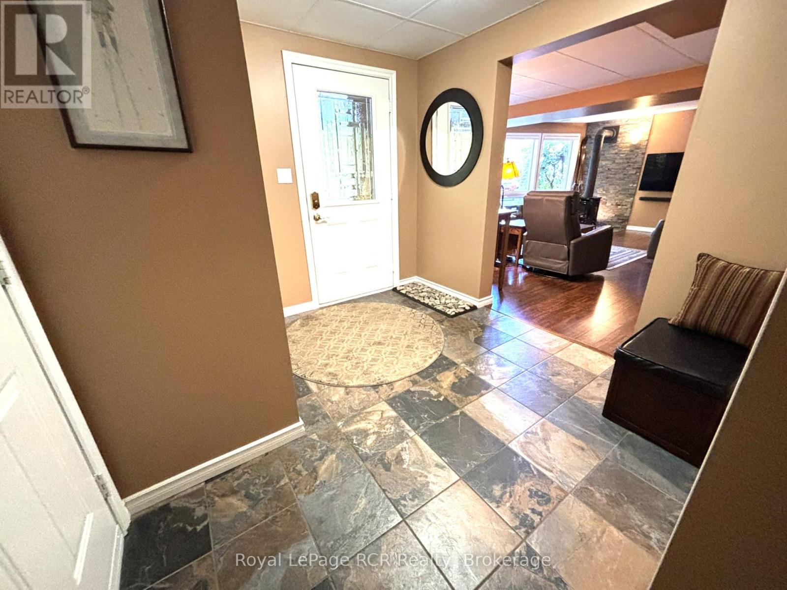 758341 Girl Guide Road, Georgian Bluffs, Ontario  N4K 5N7 - Photo 6 - X12431293