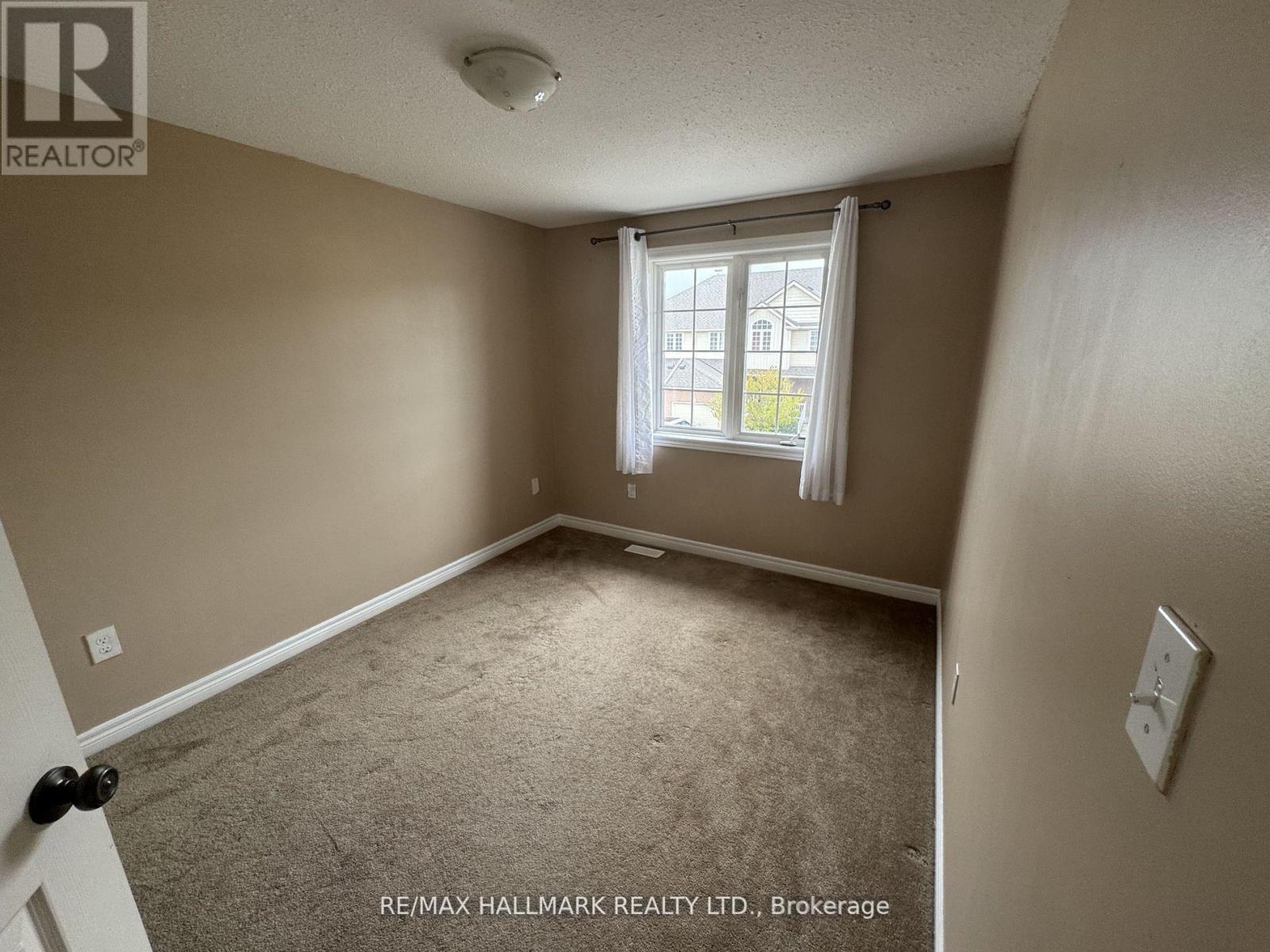 18 - 361 Arkell Road, Guelph, Ontario  N1L 1E5 - Photo 8 - X12431118