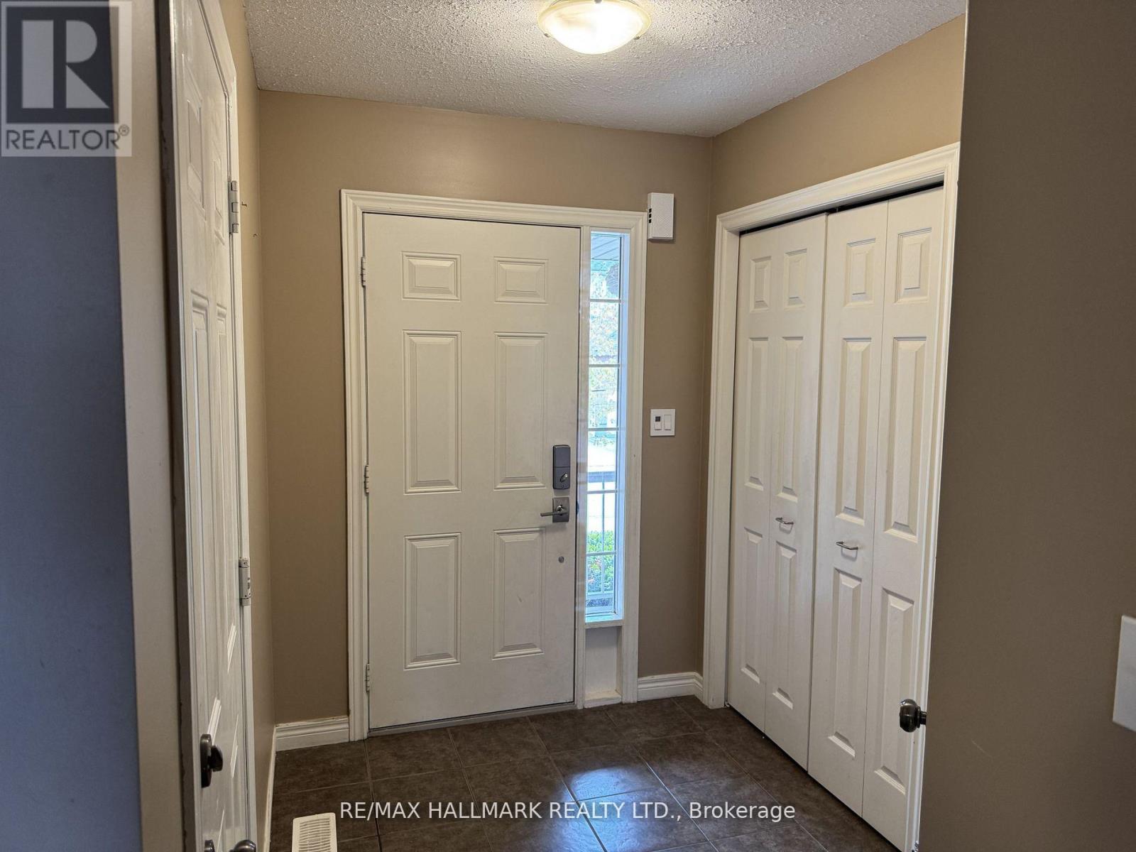 18 - 361 Arkell Road, Guelph, Ontario  N1L 1E5 - Photo 10 - X12431118