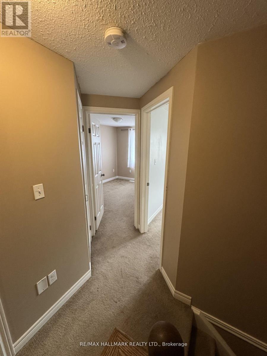 18 - 361 Arkell Road, Guelph, Ontario  N1L 1E5 - Photo 5 - X12431118