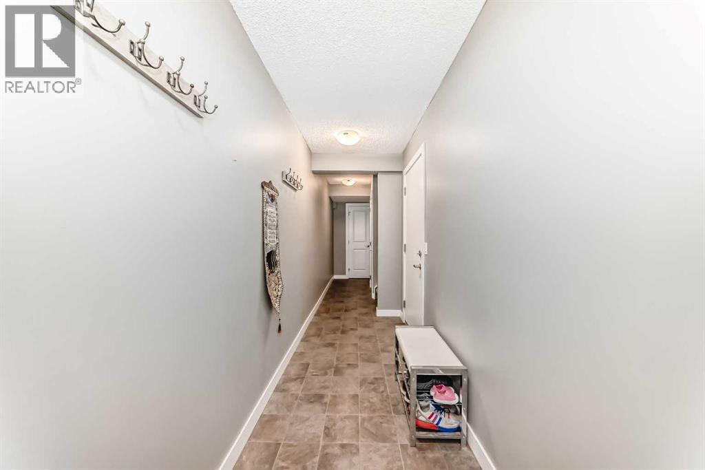 528 Sage Hill Grove Nw, Calgary, Alberta  T3R 0Z8 - Photo 4 - A2235163