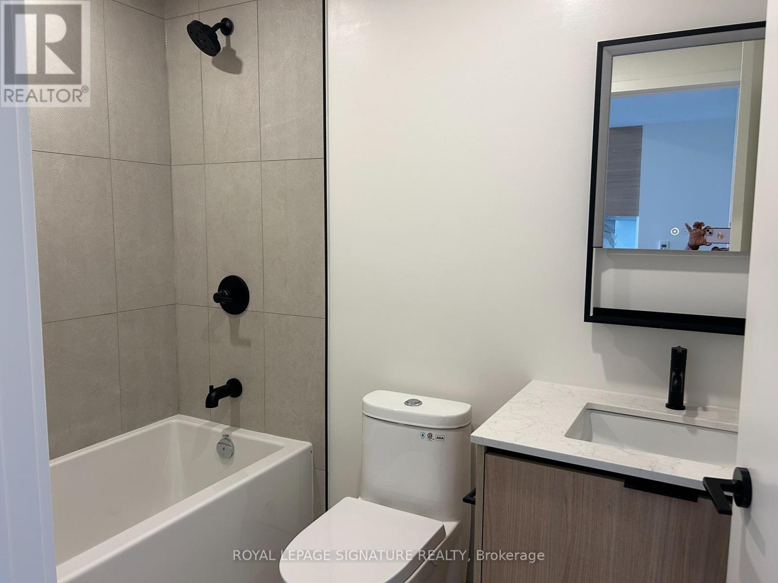 1018 - 1050 Eastern Avenue, Toronto, Ontario  M4L 0B7 - Photo 18 - E12430161