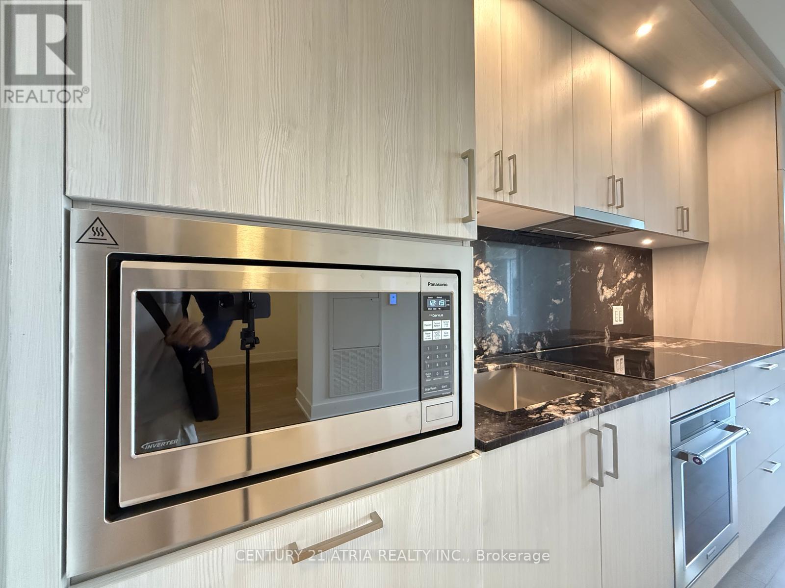 311 - 259 The Kingsway, Toronto, Ontario  M9A 0G2 - Photo 3 - W12431003