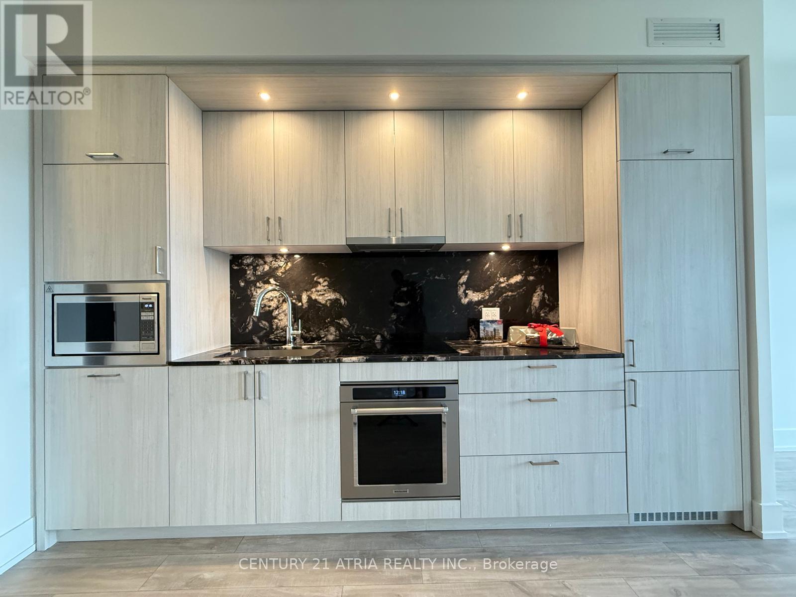311 - 259 The Kingsway, Toronto, Ontario  M9A 0G2 - Photo 2 - W12431003