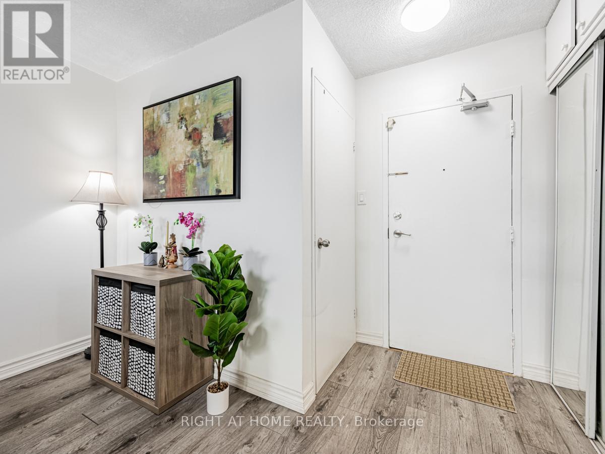 911 - 2050 Bridletowne Circle, Toronto, Ontario  M1W 2V5 - Photo 3 - E12431296