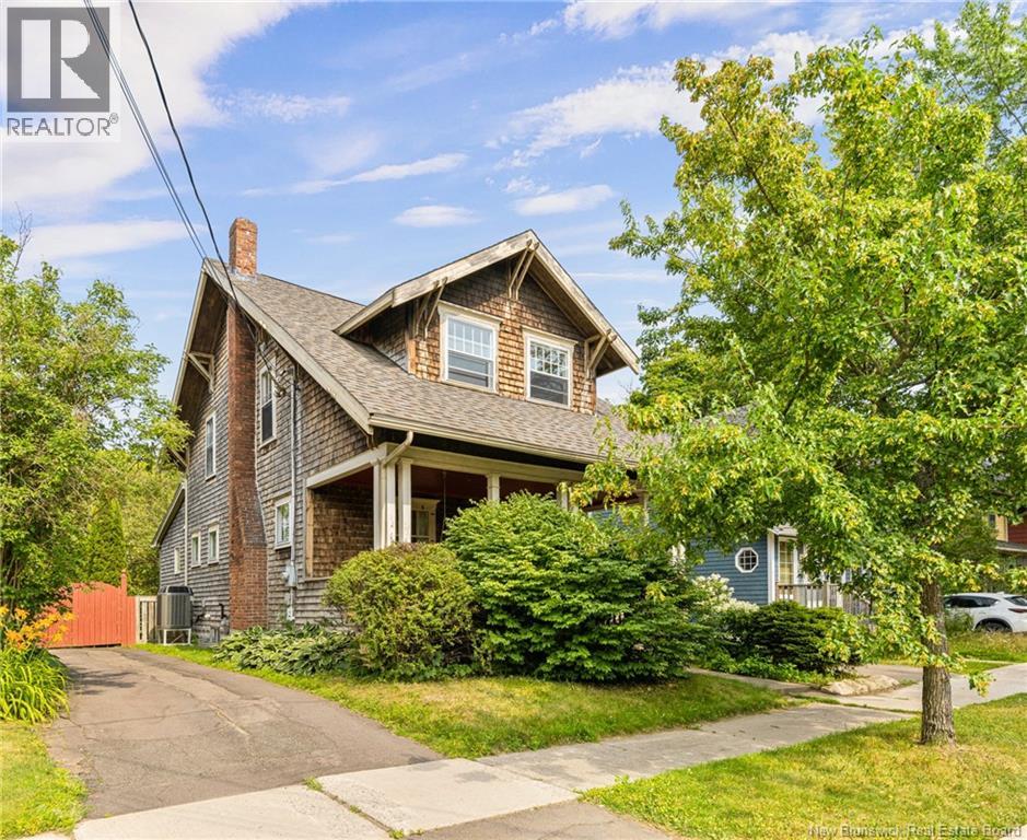 261 Weldon Street, Moncton, New Brunswick  E1C 5W9 - Photo 2 - NB122945