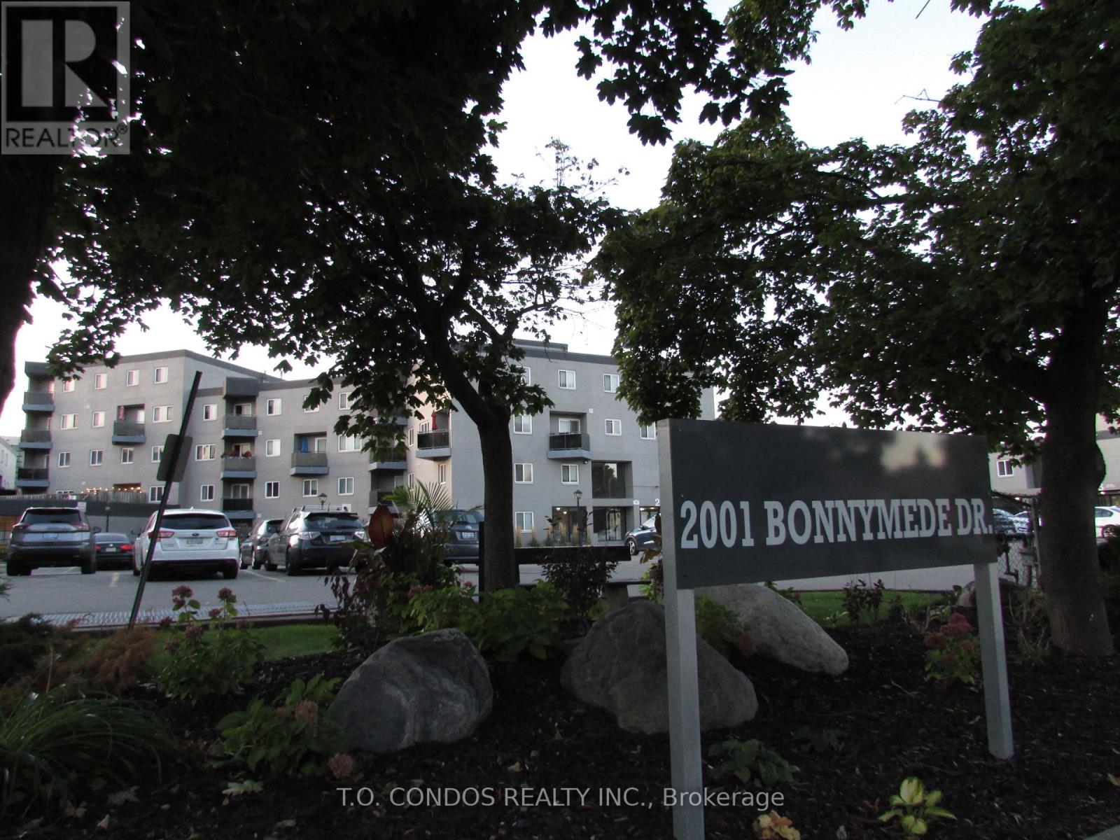 213 - 2001 BONNYMEDE DRIVE, Mississauga, Ontario