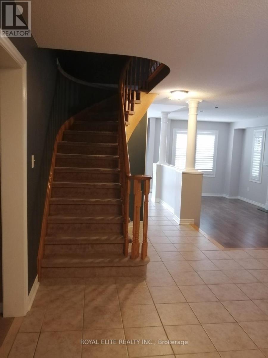311 Stanley Street, Barrie, Ontario  L4M 6X7 - Photo 7 - S12430905