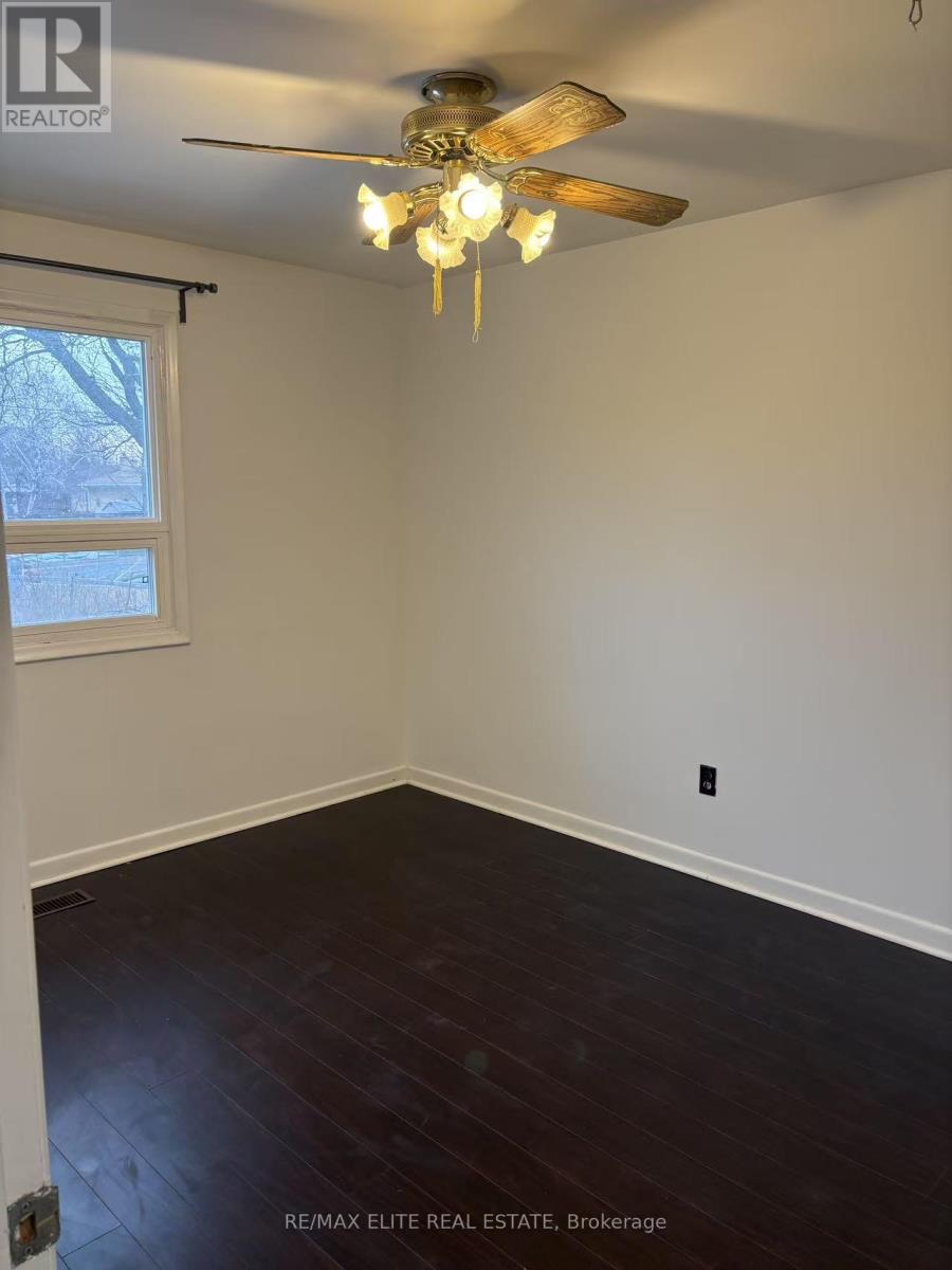 172 Felix Road, Richmond Hill, Ontario  L4C 3M9 - Photo 8 - N12431300