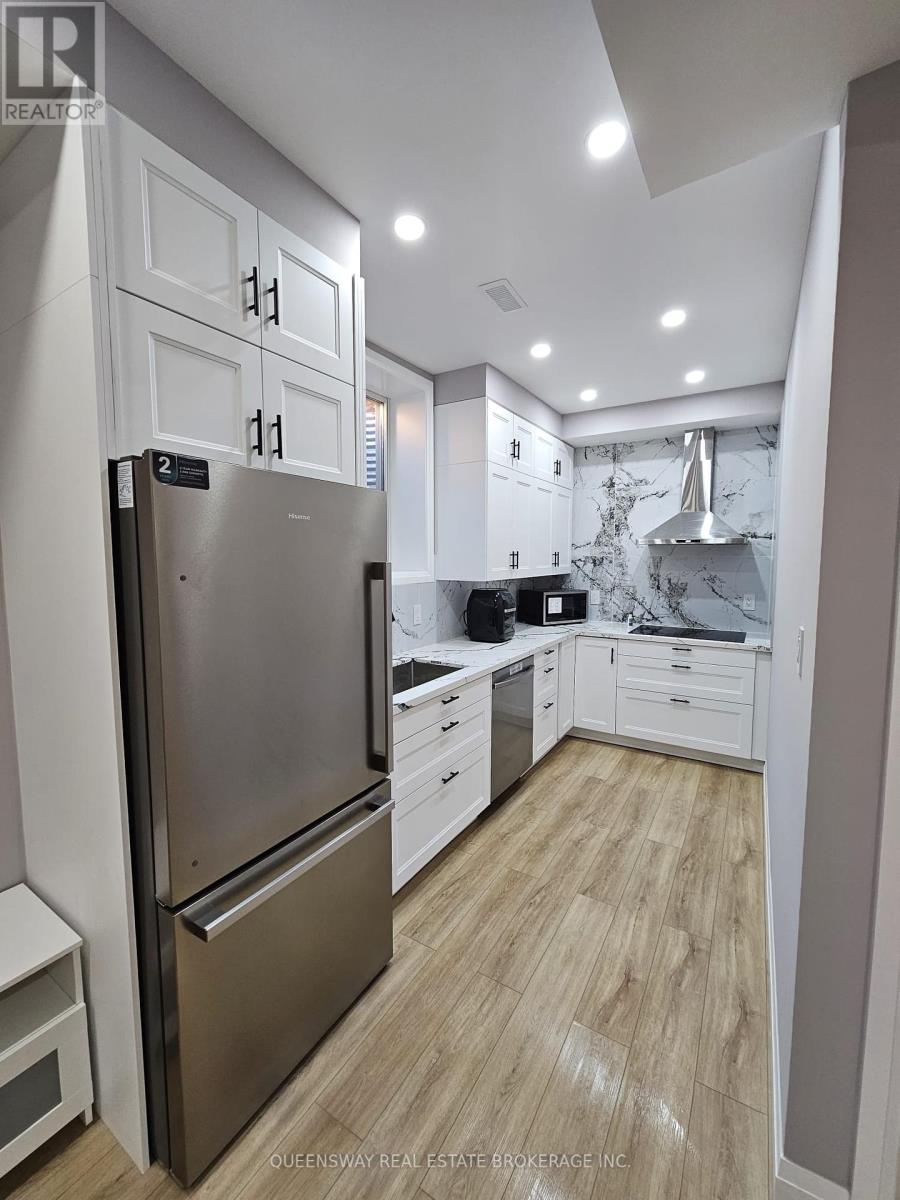 1294 MUSKOKA HEIGHTS, Milton, Ontario