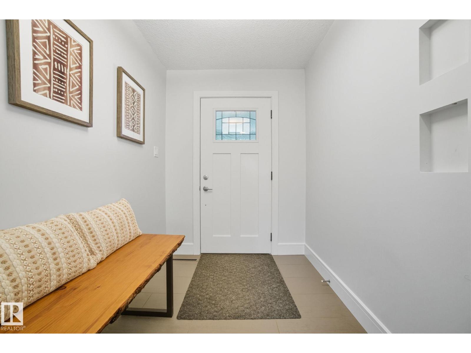 12436 Lansdowne Dr Nw, Edmonton, Alberta  T6H 4L5 - Photo 4 - E4459915