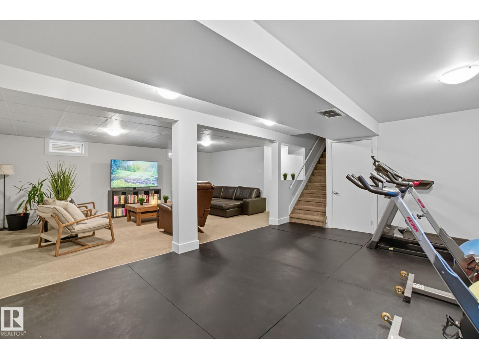 12436 Lansdowne Dr Nw, Edmonton, Alberta  T6H 4L5 - Photo 40 - E4459915
