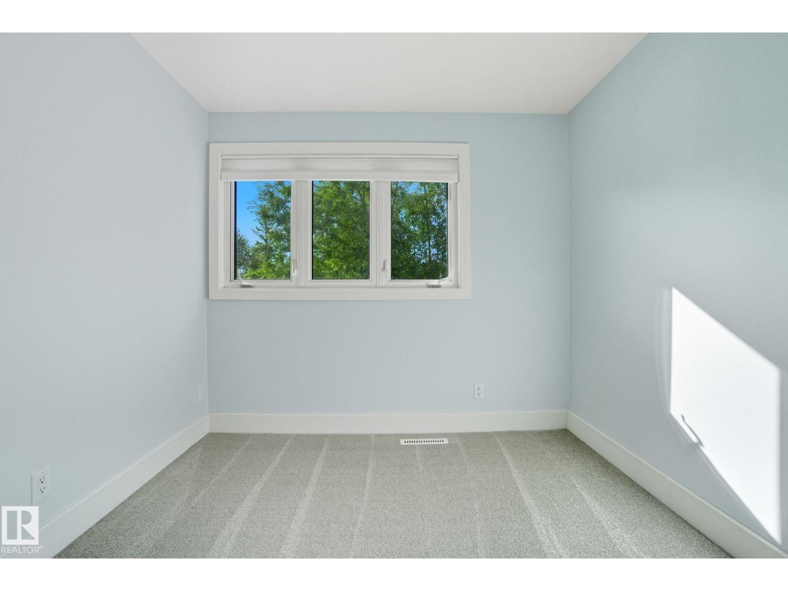 12436 Lansdowne Dr Nw, Edmonton, Alberta  T6H 4L5 - Photo 36 - E4459915