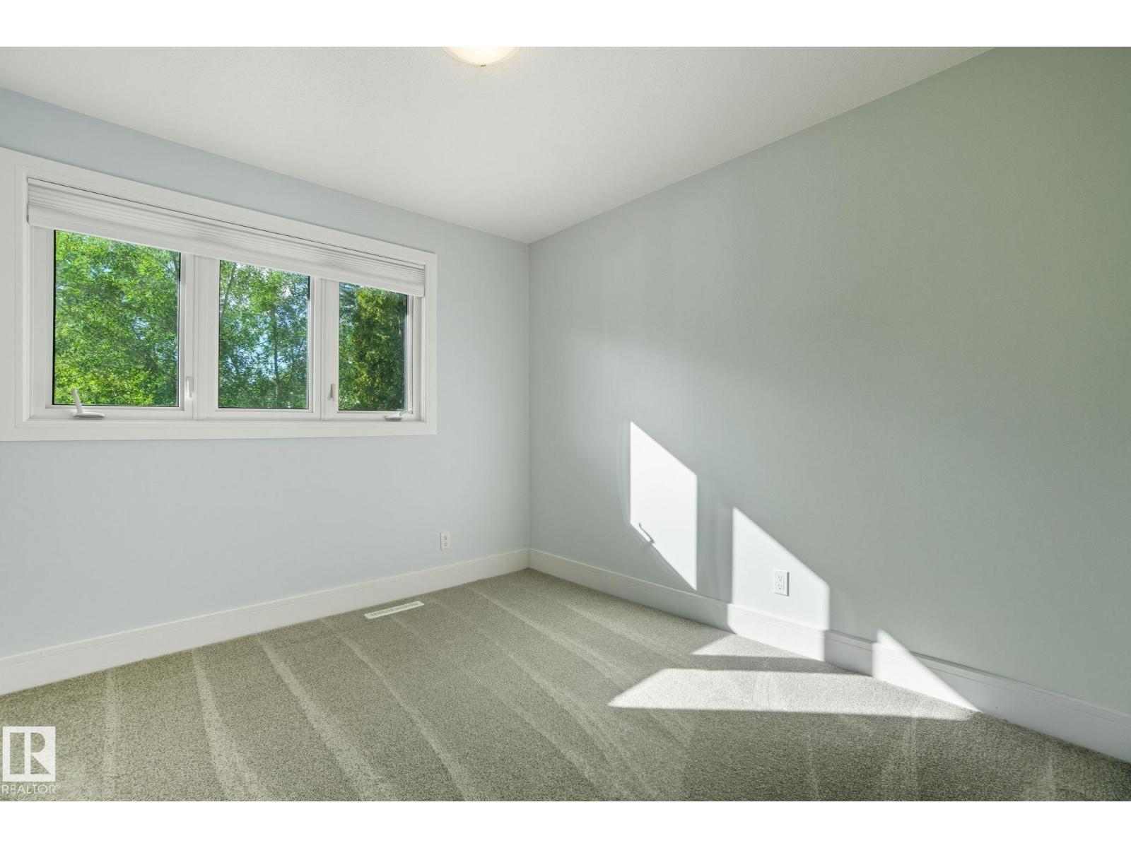 12436 Lansdowne Dr Nw, Edmonton, Alberta  T6H 4L5 - Photo 35 - E4459915