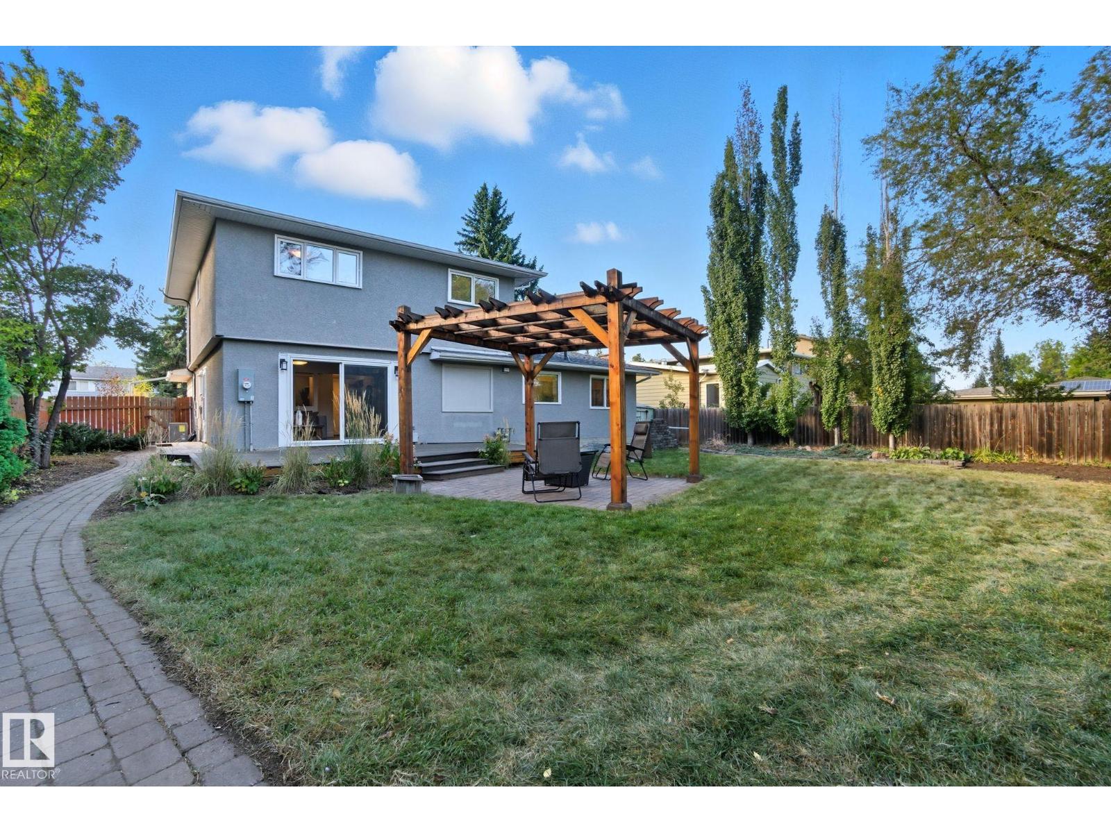 12436 Lansdowne Dr Nw, Edmonton, Alberta  T6H 4L5 - Photo 51 - E4459915