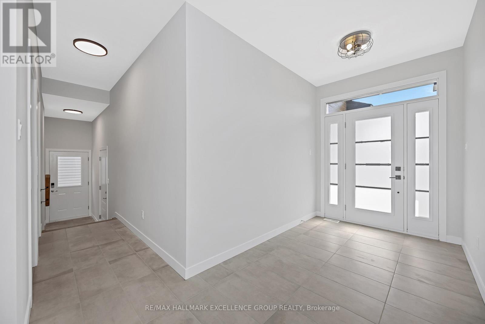 1345 Diamond Street, Clarence-Rockland, Ontario  K4K 0M6 - Photo 5 - X12431311