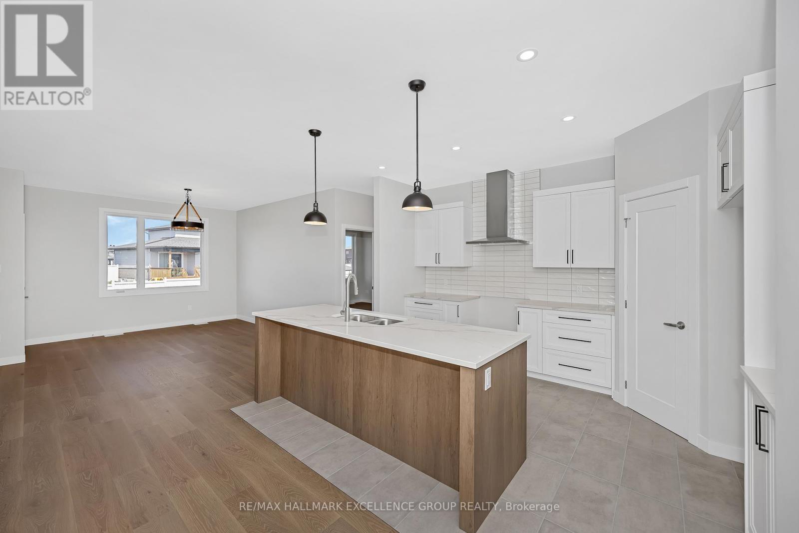 1345 Diamond Street, Clarence-Rockland, Ontario  K4K 0M6 - Photo 8 - X12431311