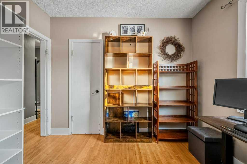 7815 36 Avenue Nw, Calgary, Alberta  T3B 1V5 - Photo 18 - A2255036