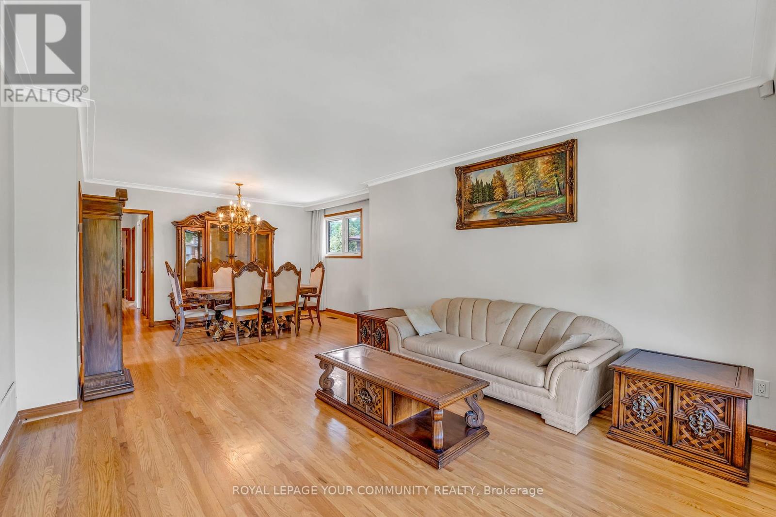 6 Hentob Court, Toronto, Ontario  M9V 2X1 - Photo 13 - W12400001
