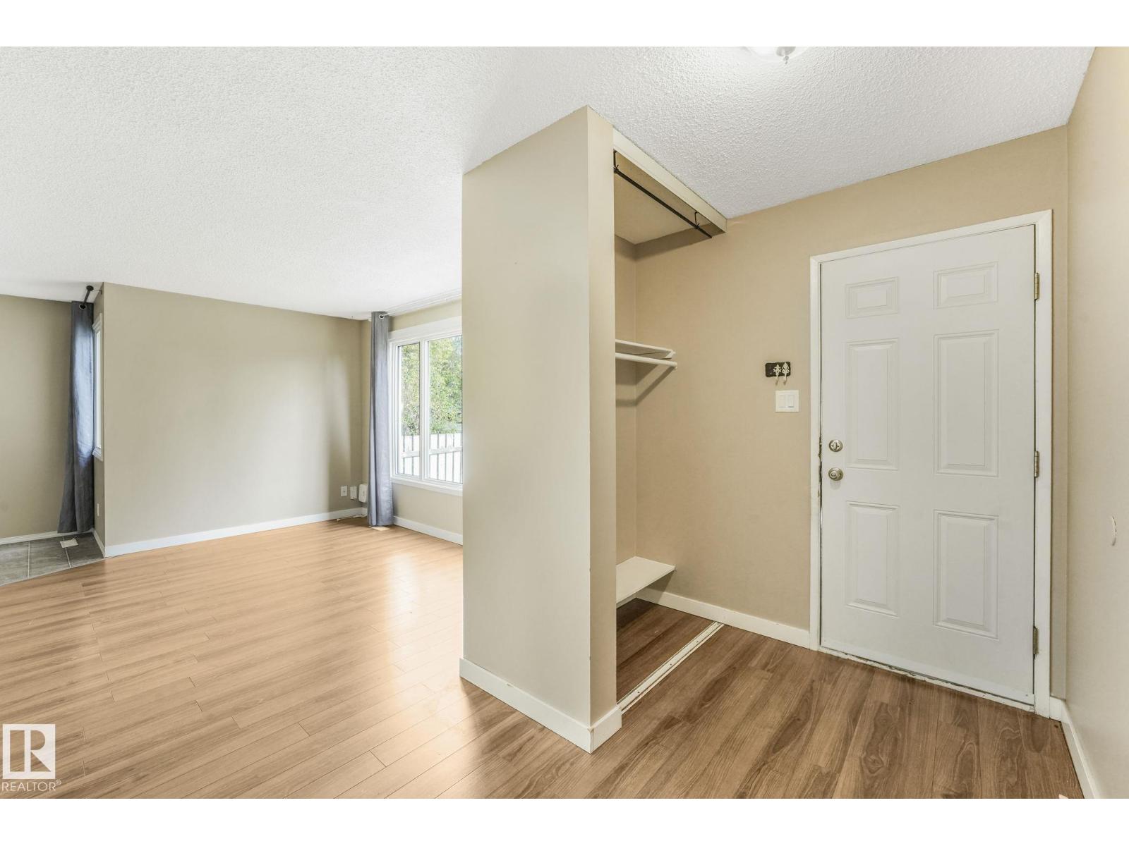 5 Amberly Co Nw, Edmonton, Alberta  T5A 2H9 - Photo 11 - E4459920