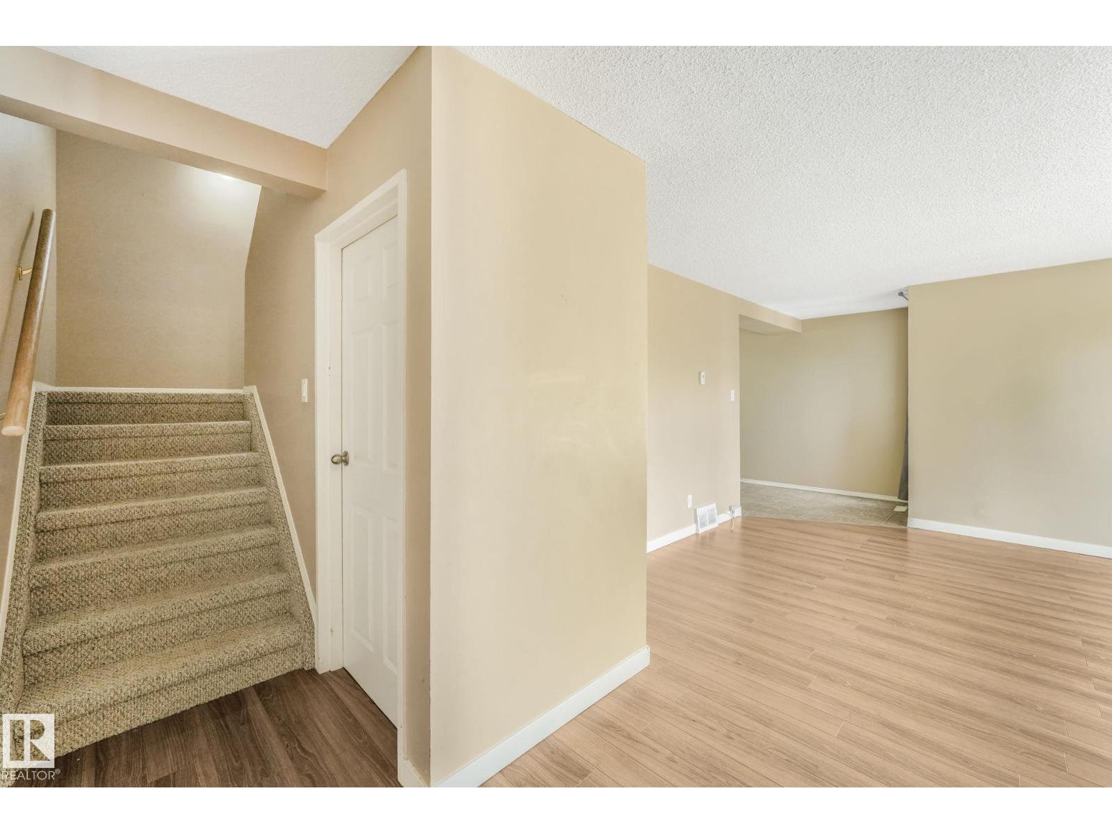 5 Amberly Co Nw, Edmonton, Alberta  T5A 2H9 - Photo 12 - E4459920