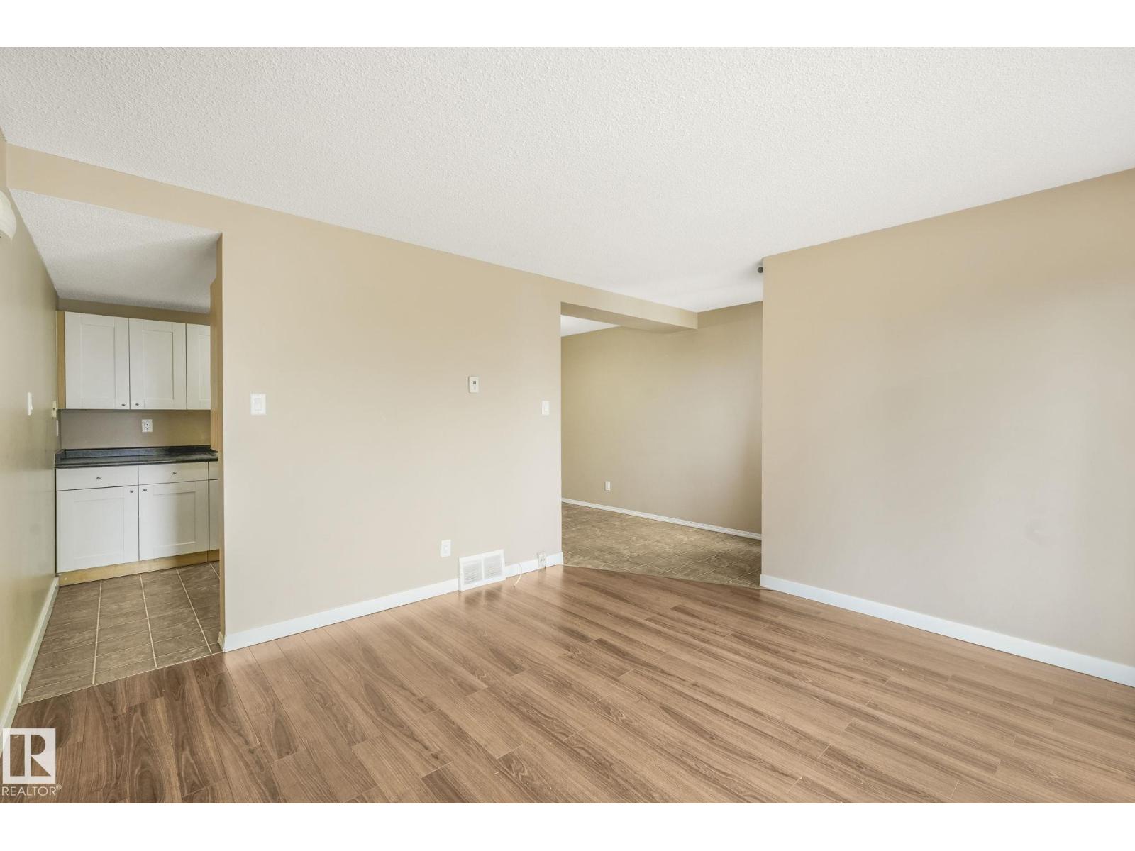 5 Amberly Co Nw, Edmonton, Alberta  T5A 2H9 - Photo 14 - E4459920