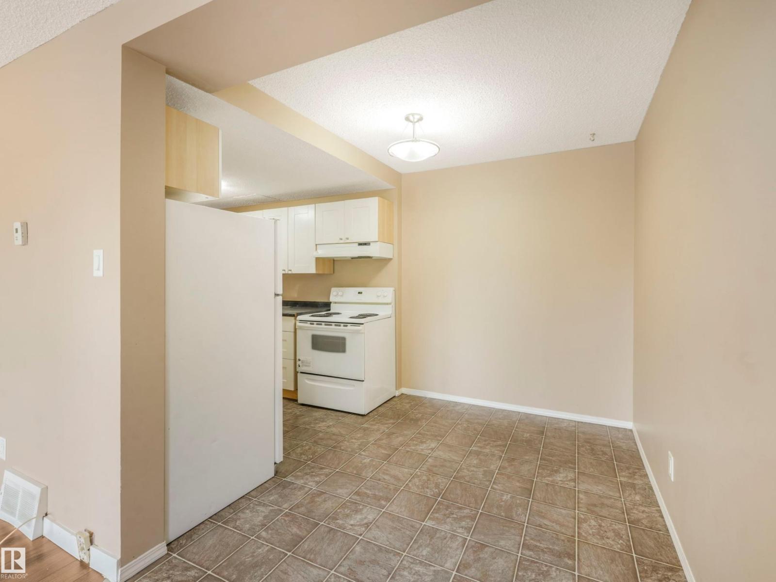5 Amberly Co Nw, Edmonton, Alberta  T5A 2H9 - Photo 18 - E4459920