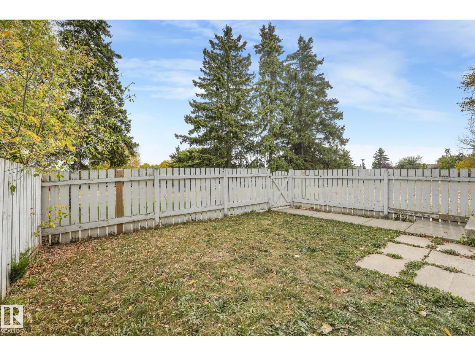 5 Amberly Co Nw, Edmonton, Alberta  T5A 2H9 - Photo 8 - E4459920
