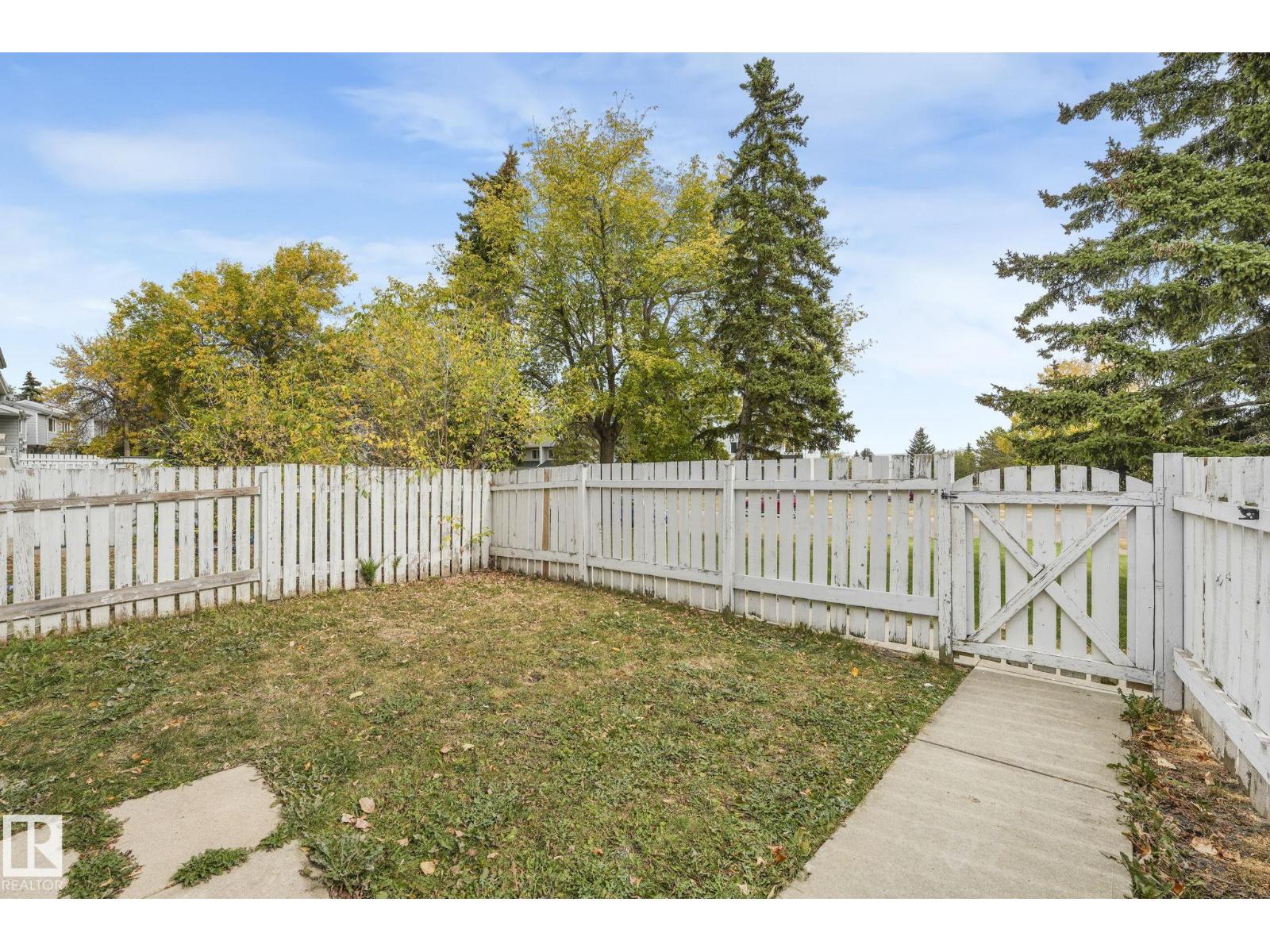 5 Amberly Co Nw, Edmonton, Alberta  T5A 2H9 - Photo 9 - E4459920