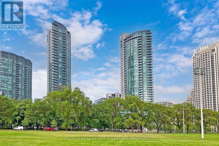 1808 - 219 FORT YORK BOULEVARD, Toronto, Ontario