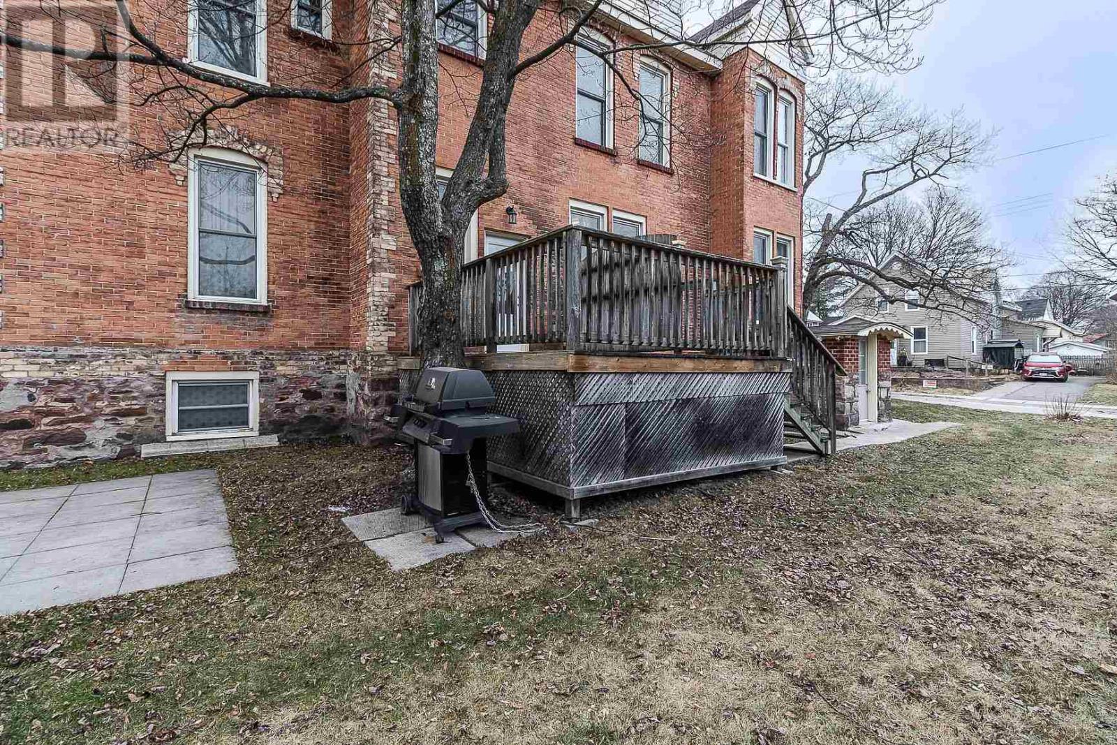 151 Woodward Ave, Sault Ste. Marie, Ontario  P6A 3T6 - Photo 8 - SM252620