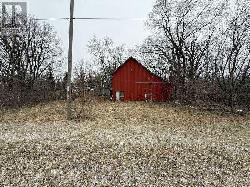42842 Winthrop Road, Huron East, Ontario  N0K 1W0 - Photo 4 - X12431323
